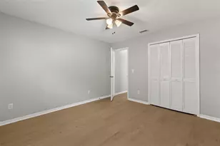925 Red Dandy Dr, Orlando, FL 32818 - Photo 16