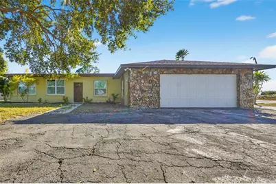 8812 Oakwood Drive, Lake Wales, FL 33898 - Photo 1