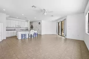 2621 Rosemont Cir, Davenport, FL 33837 - Photo 10