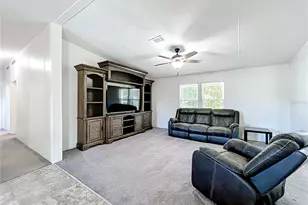 9040 Mercury Dr, Saint Cloud, FL 34773 - Photo 20