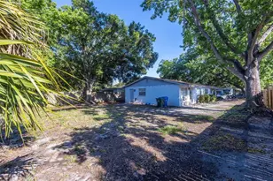 3073 Pine Tree Ave, Largo, FL 33771 - Photo 4