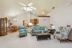 908 Almond Tree Cir, Orlando, FL 32835 - Photo 10