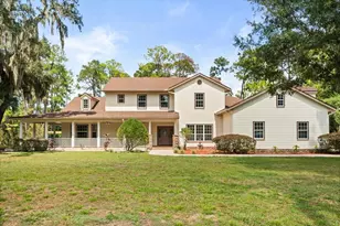 27012 Grand Oak Ln, Tavares, FL 32778 - Photo 1