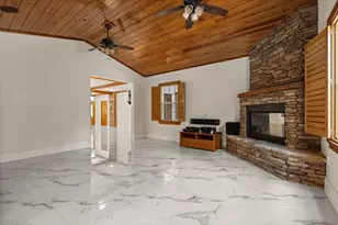 27012 Grand Oak Ln, Tavares, FL 32778 - Photo 18