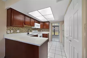 67 E Country Cove Way, Kissimmee, FL 34743 - Photo 6
