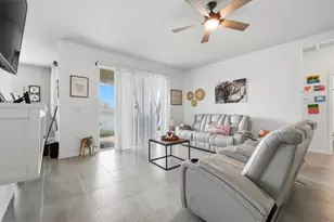219 Maple Dr, Kissimmee, FL 34759 - Photo 6