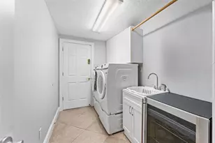 1622 Conway Isle Cir, Belle Isle, FL 32809 - Photo 38