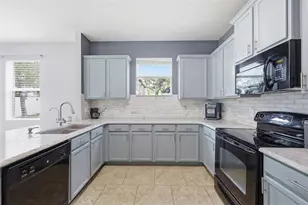 1811 Soldiers Pass, Saint Cloud, FL 34769 - Photo 2