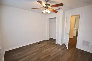 3773 Clubside Pointe Dr, Orlando, FL 32810 - Photo 16