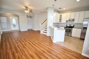 3773 Clubside Pointe Dr, Orlando, FL 32810 - Photo 4