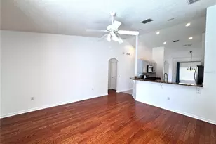205 Paradise Woods Pl, Davenport, FL 33896 - Photo 4