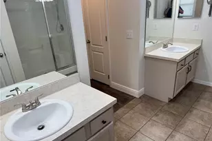 1010 Stationside Dr, Oakland, FL 34787 - Photo 10