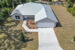 210 Paradise Dr, Deland, FL 32720 - Photo 2