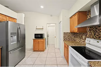 447 Dixie Highway, Tarpon Springs, FL 34689 - Photo 10