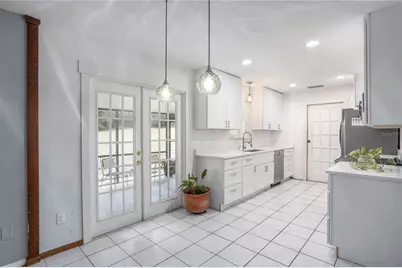 5009 Scarsdale Manor Lane, Orlando, FL 32818 - Photo 10