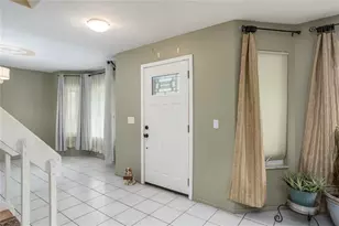5009 Scarsdale Manor Ln, Orlando, FL 32818 - Photo 4