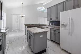 7843 St Andrews Cir, Orlando, FL 32835 - Photo 22