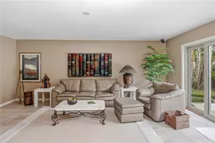 2019 Siesta Ln, Orlando, FL 32804 - Photo 2