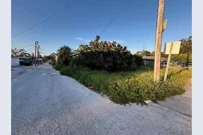 877 22nd Avenue S, Saint Petersburg, FL 33705 - Photo 16