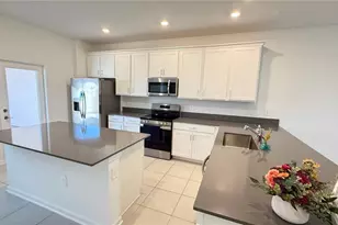 2675 Candied Apple Aly, Kissimmee, FL 34744 - Photo 4