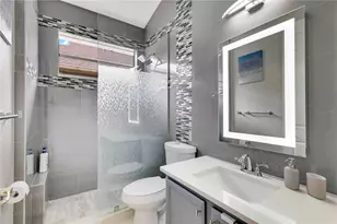 2056 Autumn View Dr, Orlando, FL 32825 - Photo 6