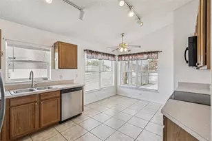 4424 Middleburg Ct, Orlando, FL 32818 - Photo 12
