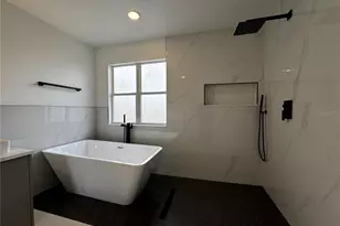 219 Largovista Dr, Oakland, FL 34787 - Photo 18