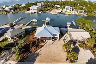 331 Land St, Eastpoint, FL 32328 - Photo 2