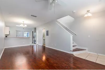 425 Wilton Circle, Sanford, FL 32773 - Photo 2