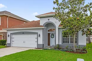 235 Venetian Bay Cir, Sanford, FL 32771 - Photo 2