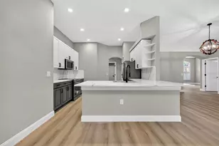 14818 Heronglen Dr, Lithia, FL 33547 - Photo 2