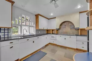 1001 Versailles Ct, Maitland, FL 32751 - Photo 22