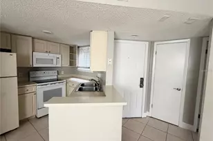 1908 Lake Atriums Cir, Orlando, FL 32839 - Photo 6
