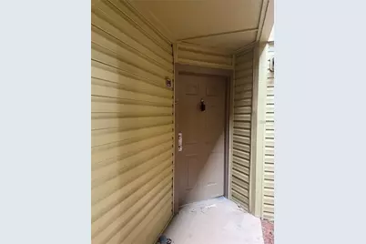 1908 Lake Atriums Circle #15, Orlando, FL 32839 - Photo 2