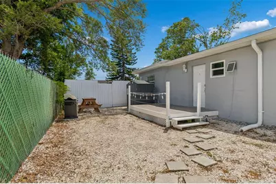 4526 Yardley Avenue N, Saint Petersburg, FL 33713 - Photo 58