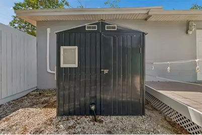 4526 Yardley Avenue N, Saint Petersburg, FL 33713 - Photo 64