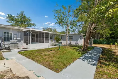 4526 Yardley Avenue N, Saint Petersburg, FL 33713 - Photo 40