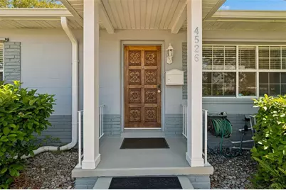 4526 Yardley Avenue N, Saint Petersburg, FL 33713 - Photo 8