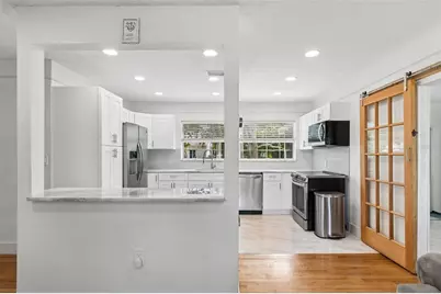 4526 Yardley Avenue N, Saint Petersburg, FL 33713 - Photo 16