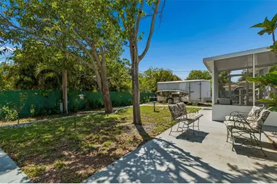 4526 Yardley Avenue N, Saint Petersburg, FL 33713 - Photo 42