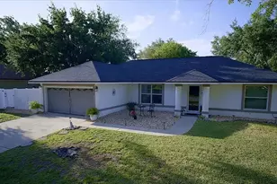 408 Raymond St, Minneola, FL 34715 - Photo 2