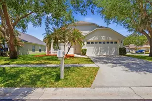 1353 Crimson Clover Ln, Wesley Chapel, FL 33543 - Photo 2