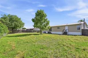 3204 Silver Lake Ct, Kissimmee, FL 34744 - Photo 32