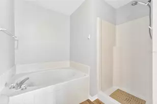 1020 Battery Pointe Dr, Orlando, FL 32828 - Photo 18
