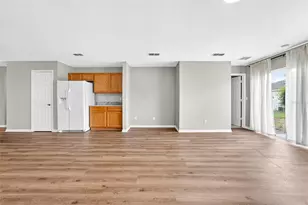 1020 Battery Pointe Dr, Orlando, FL 32828 - Photo 10