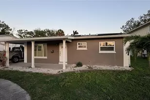 3727 Overlook Dr NE, Saint Petersburg, FL 33703 - Photo 2