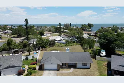 4356 Tarpon Drive SE, Saint Petersburg, FL 33705 - Photo 2