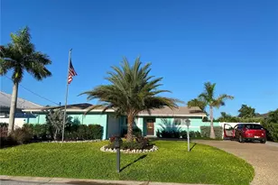 3708 Royal Palm Dr, Bradenton, FL 34210 - Photo 1