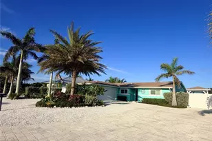 3708 Royal Palm Dr, Bradenton, FL 34210 - Photo 22