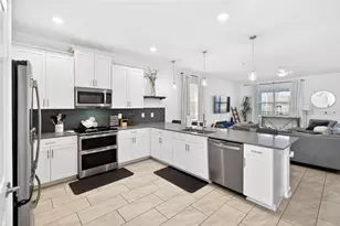9102 Sommerset Hills Dr, Davenport, FL 33896 - Photo 10